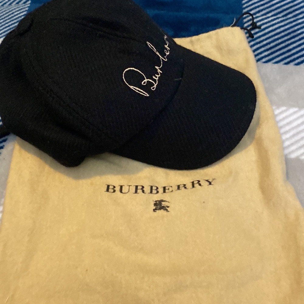 Burberry hat